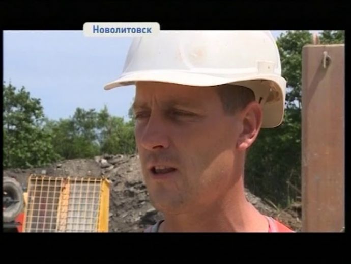 Монтаж первой опоры моста в Новолитовске