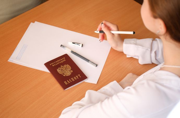 Находкинские школьники написали итоговое сочинение