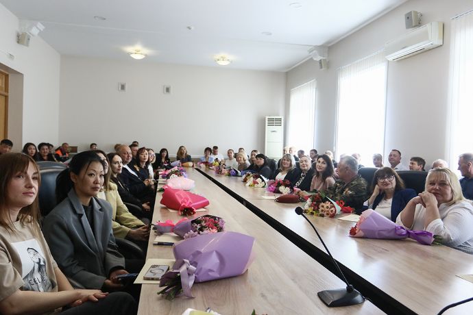 В Находке отметили активных участников проведения майских праздников