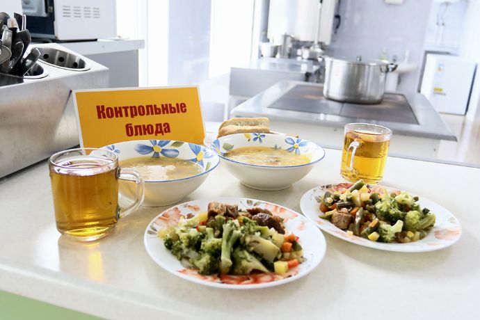 В пришкольных лагерях Находки проверяют организацию питания
