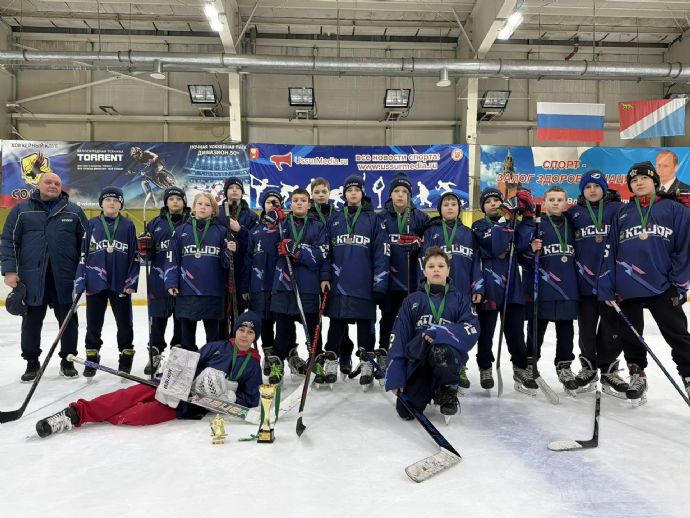 «Бронза» с характером! Находкинские хоккеисты взяли медали краевого этапа «Золотой ...