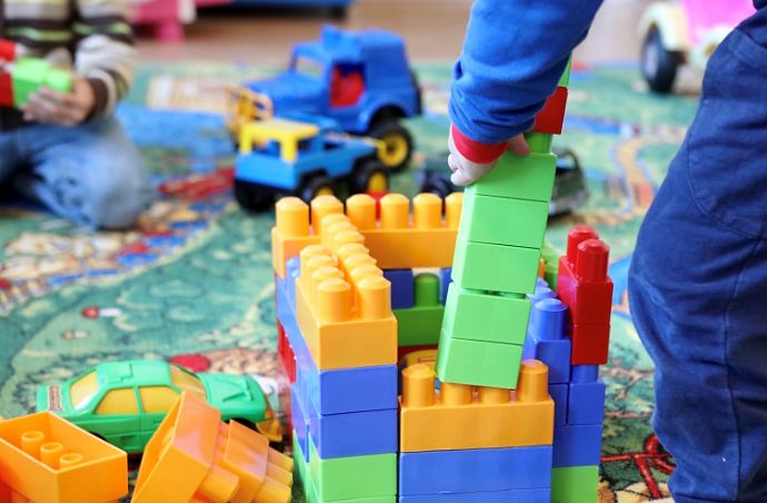 Многодетным семьям в Приморье сохранят право на единое пособие при превышении ...