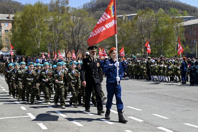 Память в строю: в Находке впервые состоялся парад «Правнуки Победы»