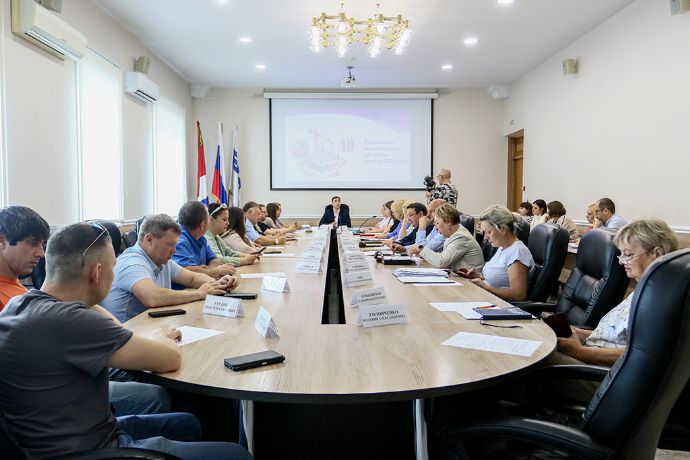 Глава Находки обсудил с общественными наблюдателями качество ремонта городских ...